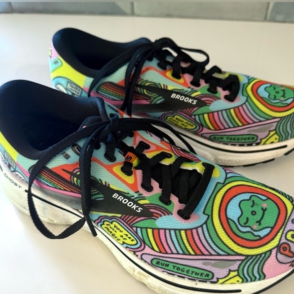 Brooks Shoes - Brooks colorful sneakers X Wednesday Holmes, 7